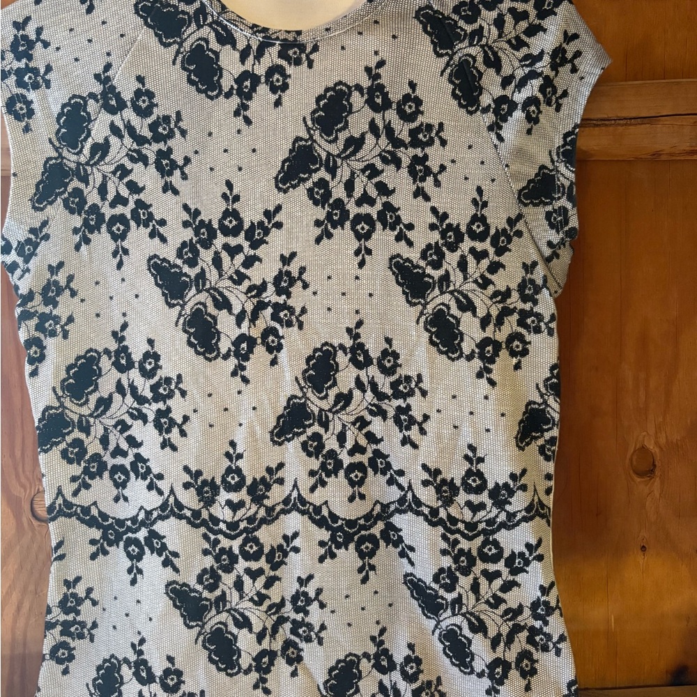 Floral Lace print Women's Top - Black and White